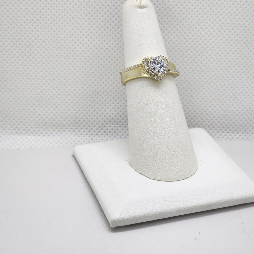 Brand New Sterling Silver 925 Heart Gemstone Ring